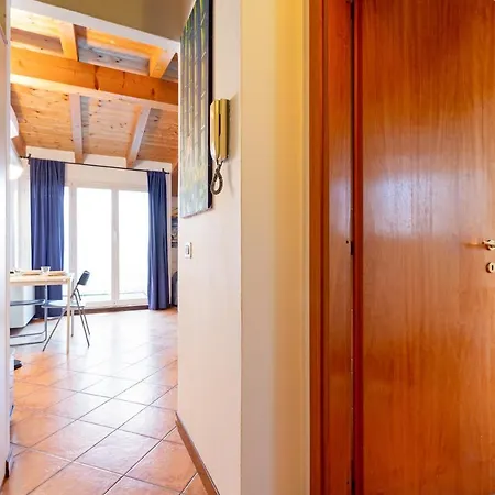 Cosy Corso Lodi & Porta Romana M3 米兰